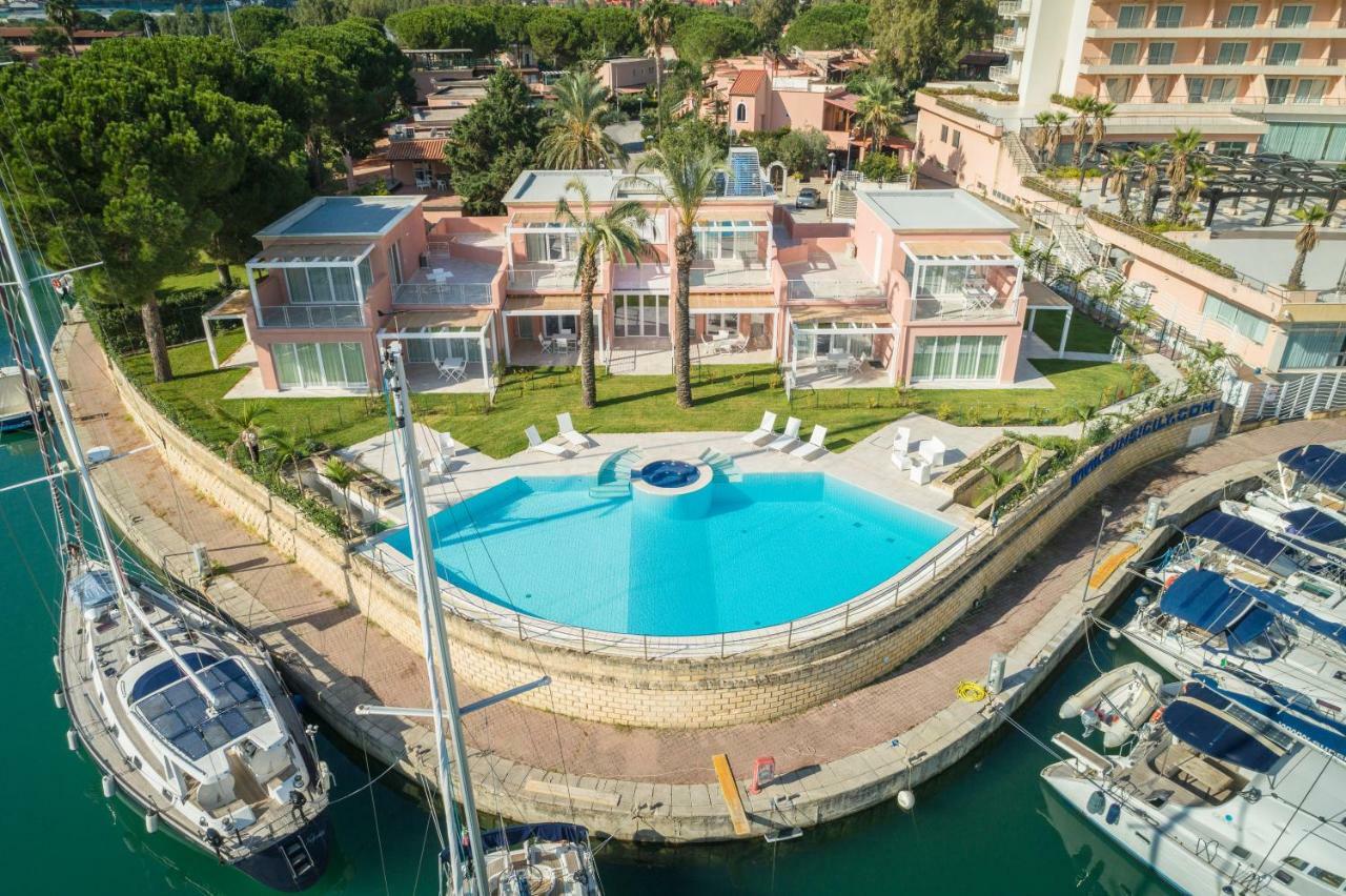 פורנרי Residence Delfino, Portorosa מראה חיצוני תמונה