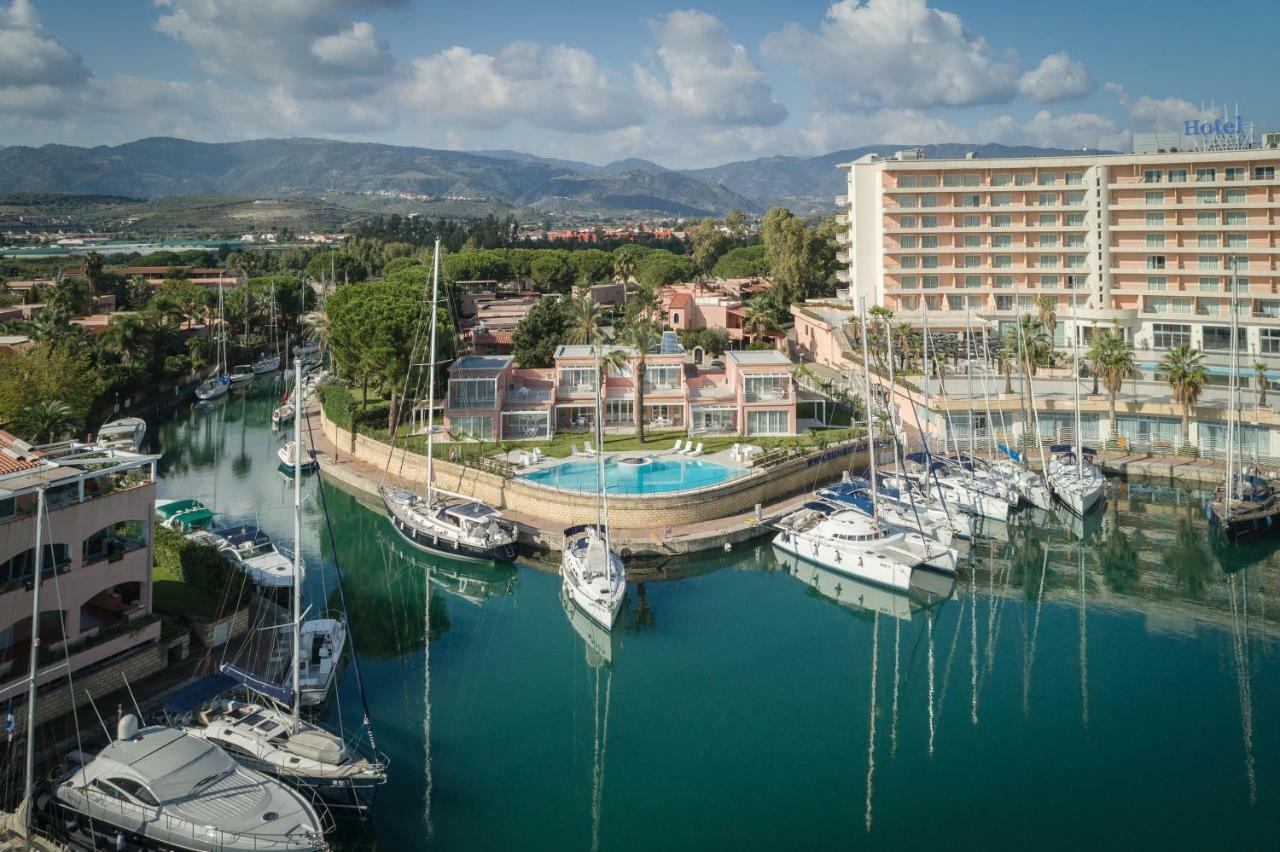 פורנרי Residence Delfino, Portorosa מראה חיצוני תמונה