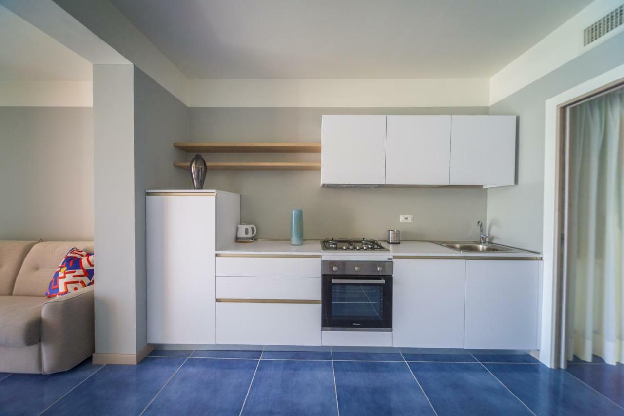 פורנרי Residence Delfino, Portorosa מראה חיצוני תמונה
