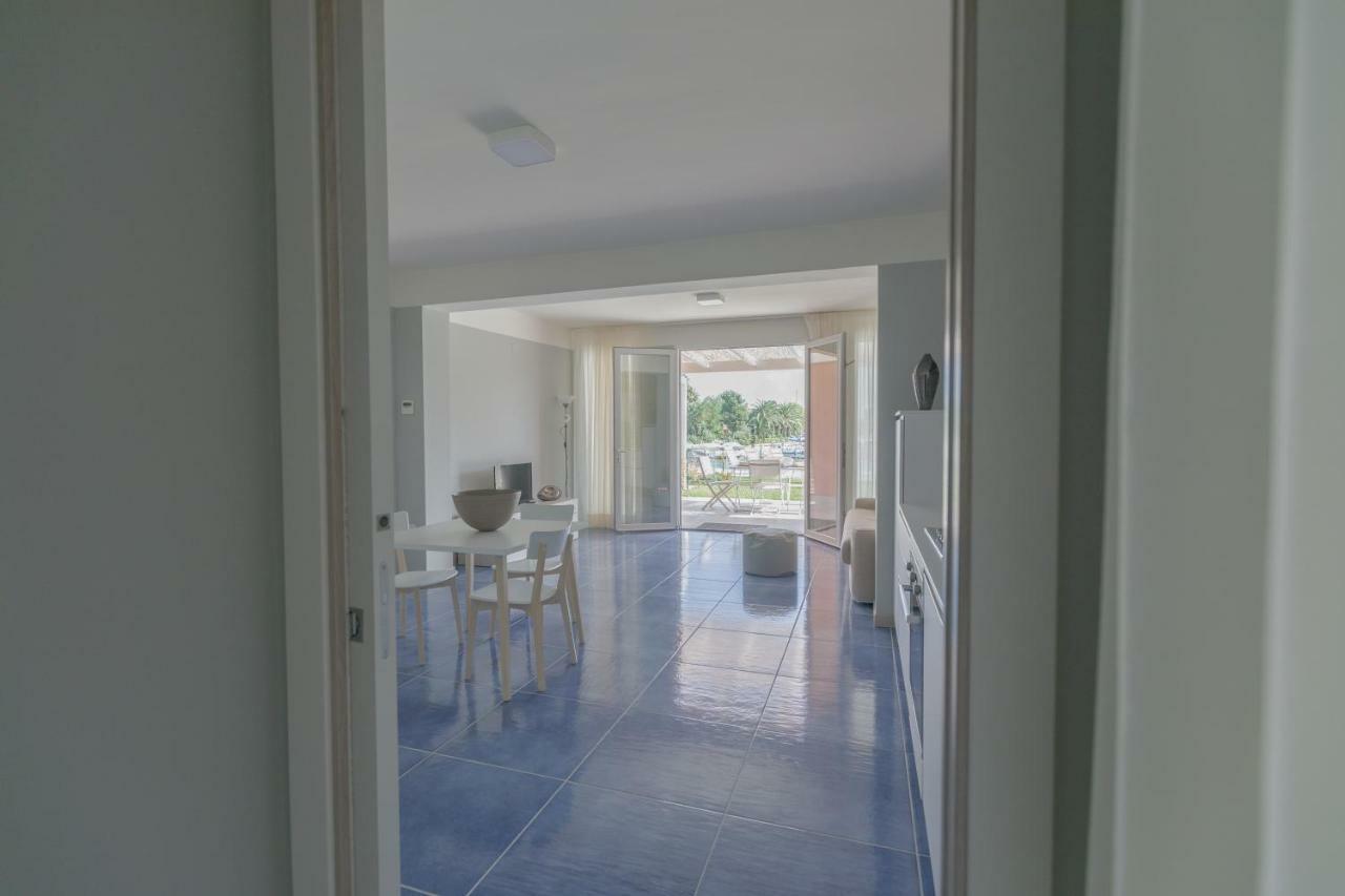 פורנרי Residence Delfino, Portorosa מראה חיצוני תמונה