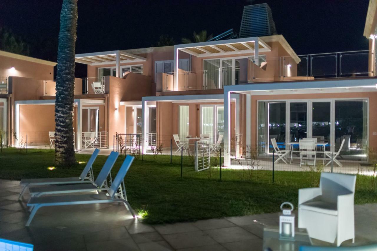 פורנרי Residence Delfino, Portorosa מראה חיצוני תמונה