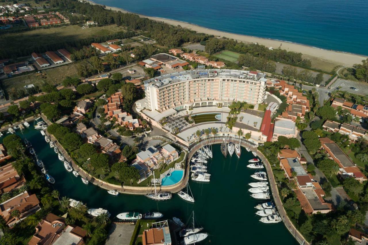 פורנרי Residence Delfino, Portorosa מראה חיצוני תמונה