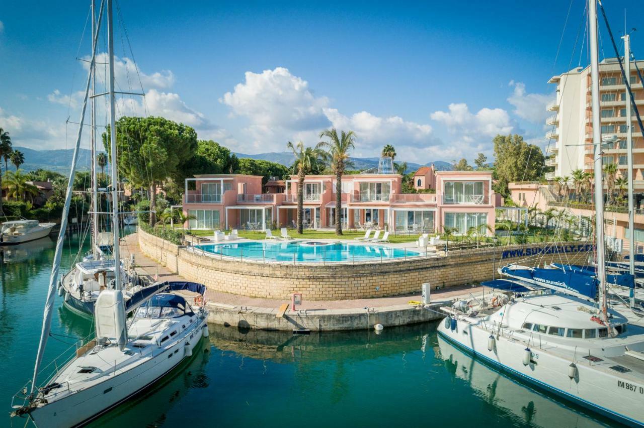 פורנרי Residence Delfino, Portorosa מראה חיצוני תמונה