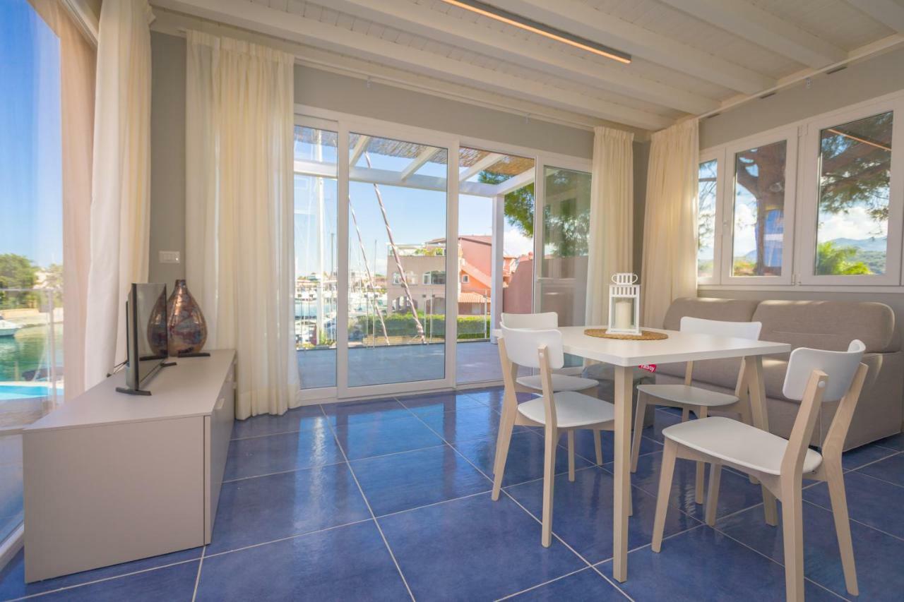 פורנרי Residence Delfino, Portorosa מראה חיצוני תמונה